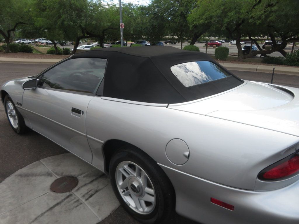 1995 Chevrolet Camaro Z28 6SPEED CONVERTIBLE CANARO LOW LOW MILES EXTAR CLEAN Z28 - 23090695 - 8