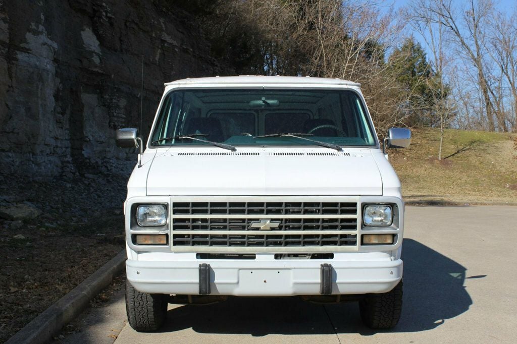 1995 Chevrolet Chevy Van G10 110" WB - 22760975 - 4