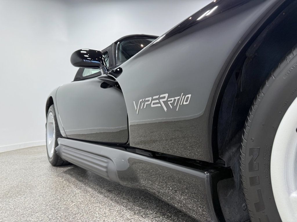 1995 Dodge Viper 2dr Open Sports Car - 23065576 - 23