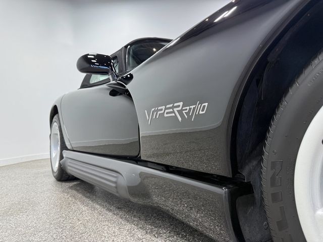 1995 Dodge Viper 2dr Open Sports Car - 23065576 - 23