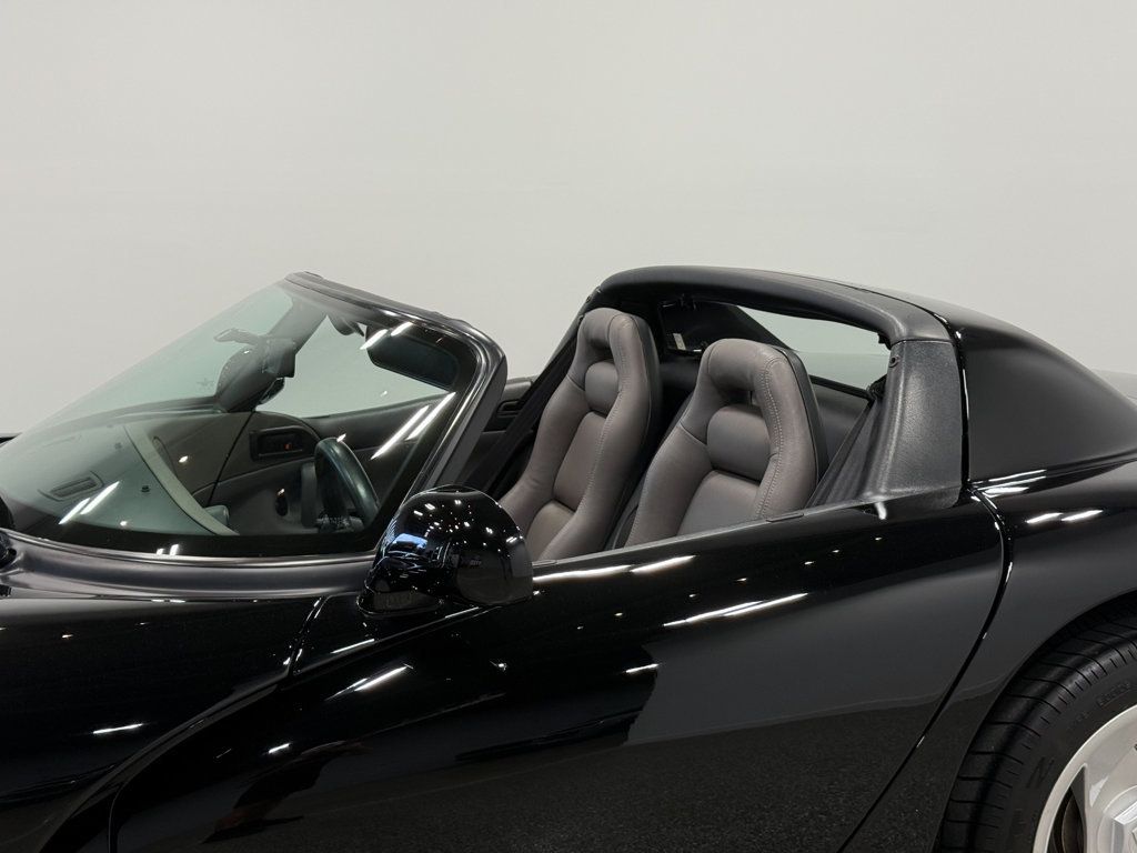 1995 Dodge Viper 2dr Open Sports Car - 23065576 - 24