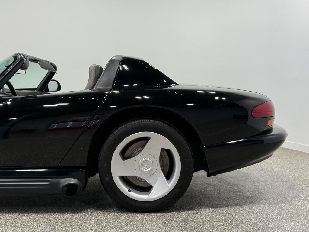 1995 Dodge Viper 2dr Open Sports Car - 23065576 - 37
