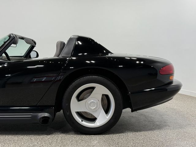 1995 Dodge Viper 2dr Open Sports Car - 23065576 - 37