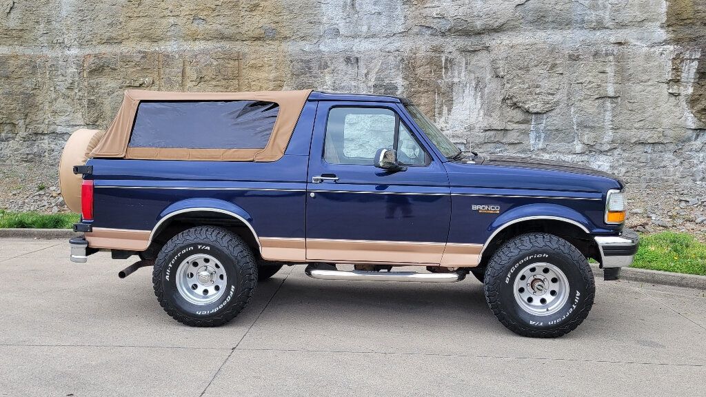 1995 Ford Bronco BEAUTIFUL OLD BRONCO!! - 22393651 - 2