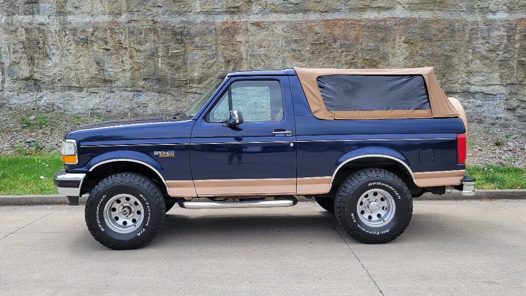 1995 Ford Bronco BEAUTIFUL OLD BRONCO!! - 22393651 - 3