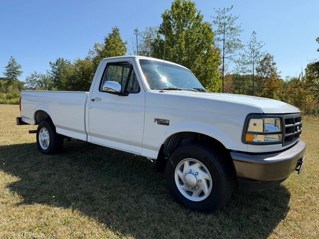 1995 Ford F-250 Base Trim - 22905901 - 0