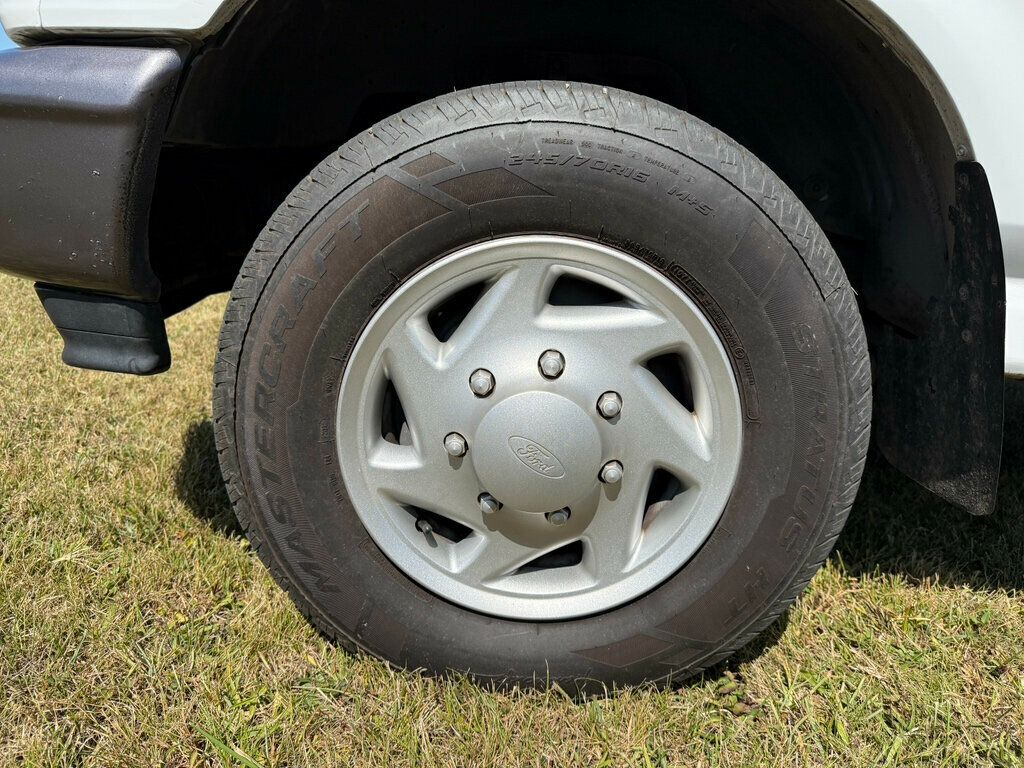 1995 Ford F-250 photo 12