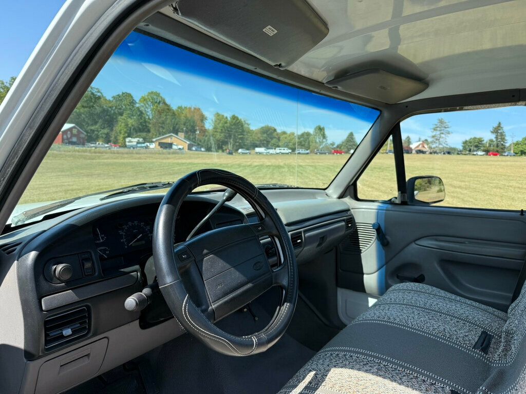 1995 Ford F-250 photo 19