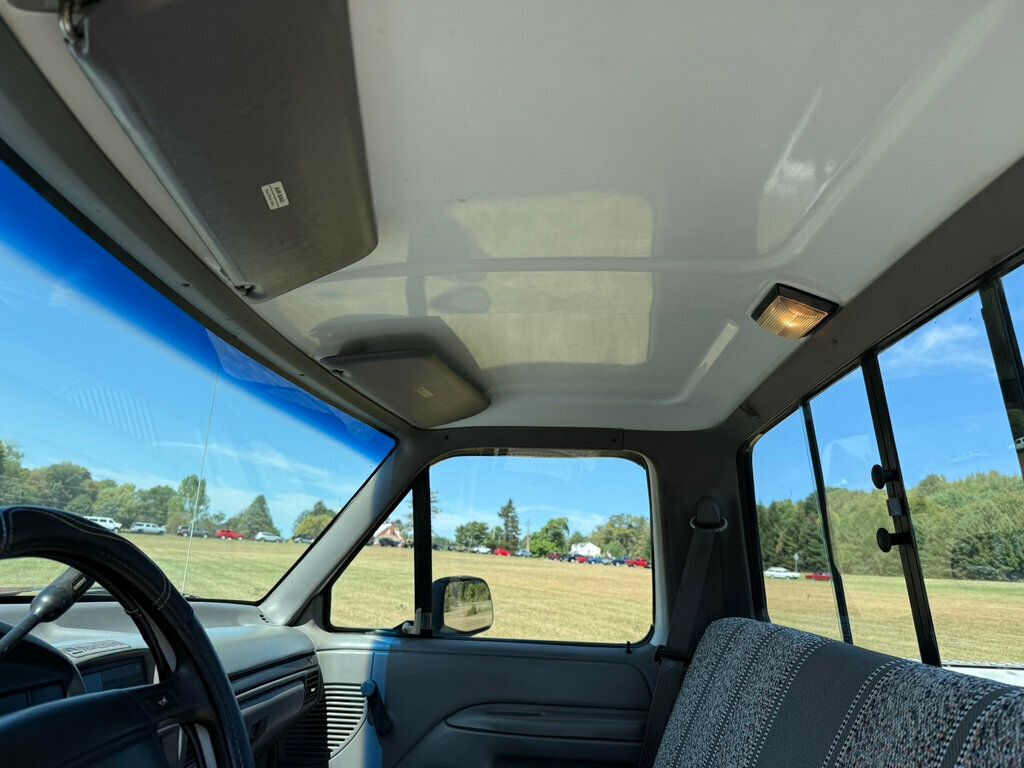 1995 Ford F-250 photo 20