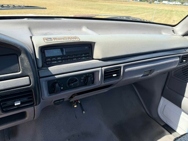1995 Ford F-250 Base Trim - 22905901 - 26