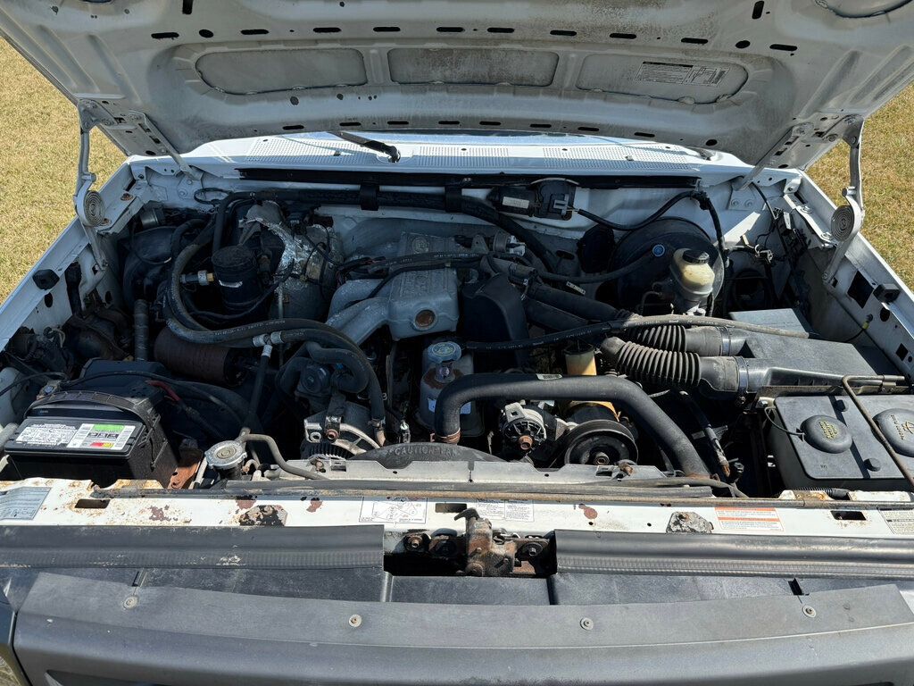 1995 Ford F-250 photo 32