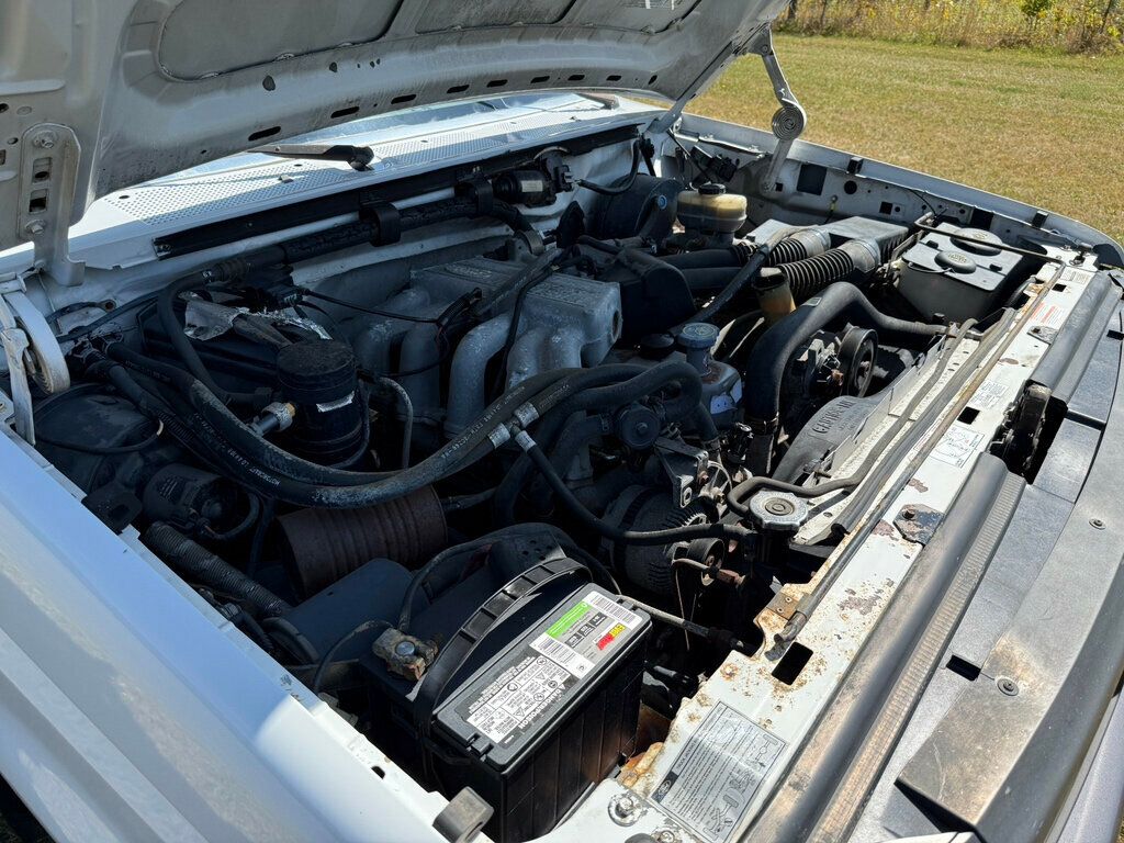 1995 Ford F-250 photo 33