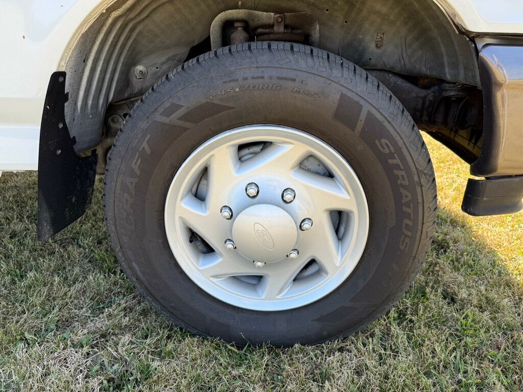 1995 Ford F-250 photo 9
