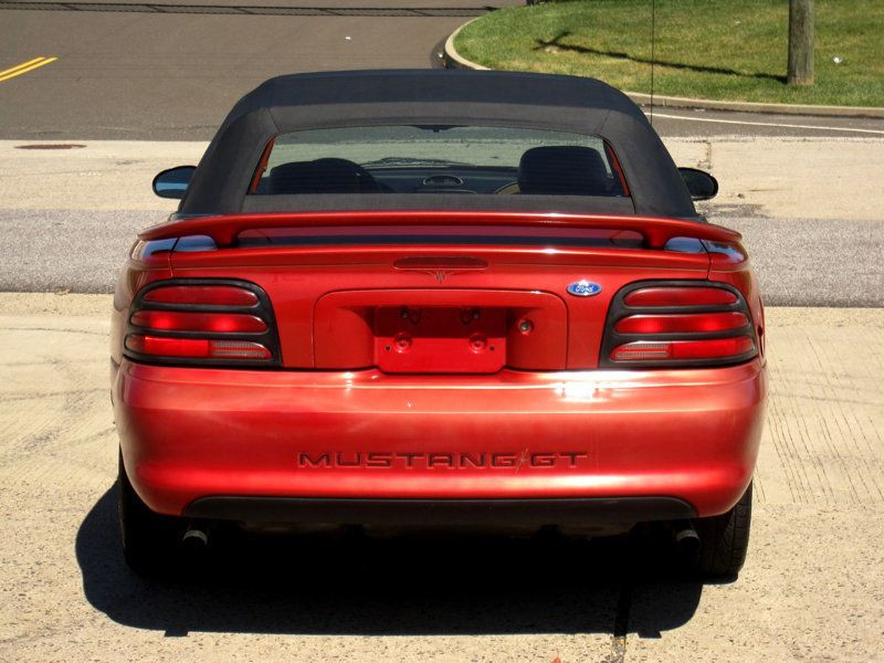 1995 Ford Mustang GT Convertible photo 13