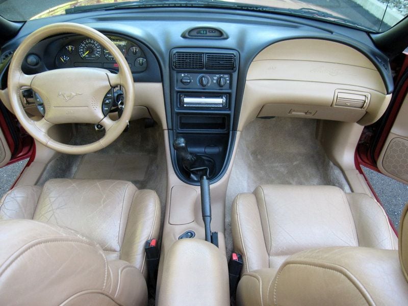 1995 Ford Mustang GT Convertible photo 21