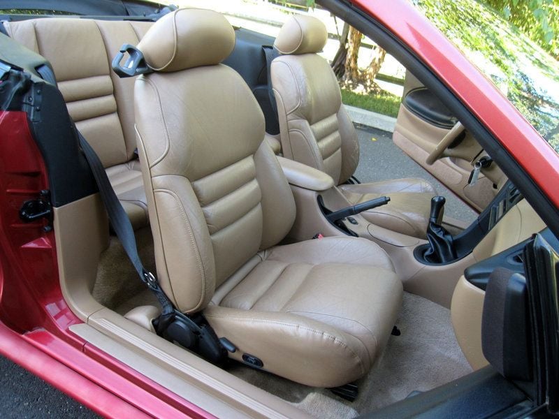 1995 Ford Mustang GT Convertible photo 23