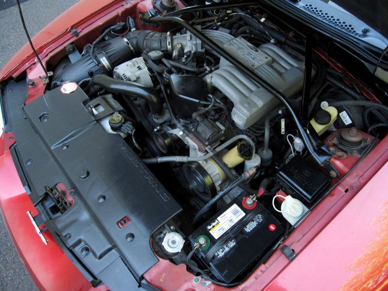 1995 Ford Mustang GT Convertible photo 32