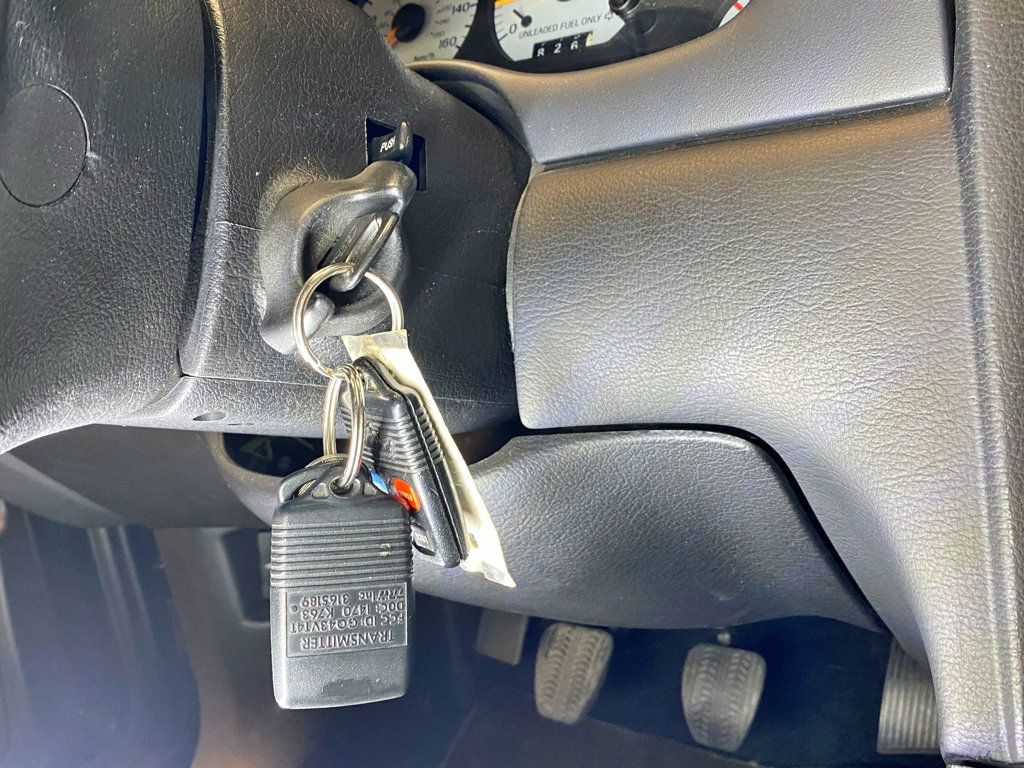 1995 Ford Mustang SVT Cobra! - 23009773 - 26