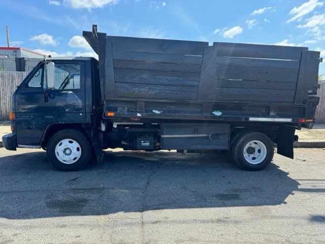 1995 GMC 4000 12 FOOT SOLID DUMP TRUCK 3 SECTION TAILGATE WILL GET THE JOB DONE WITH EASE - 22604266 - 6