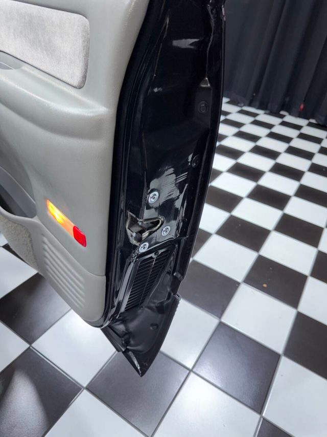 1995 GMC Sierra 1500 SLE 2dr K1500 4WD Standard Cab SB - 22927969 - 22