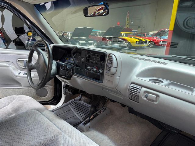 1995 GMC Sierra 1500 SLE 2dr K1500 4WD Standard Cab SB - 22927969 - 27