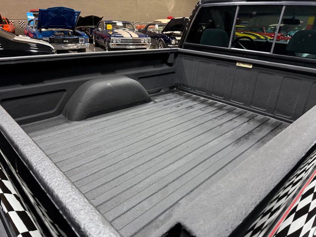 1995 GMC Sierra 1500 SLE 2dr K1500 4WD Standard Cab SB - 22927969 - 39