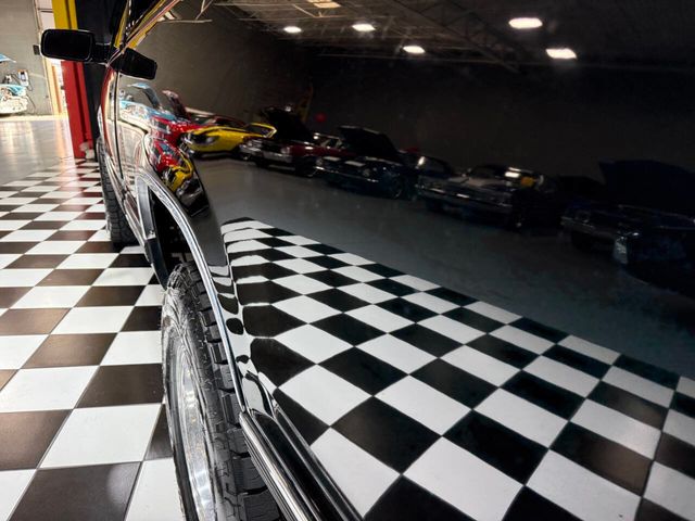 1995 GMC Sierra 1500 SLE 2dr K1500 4WD Standard Cab SB - 22927969 - 41