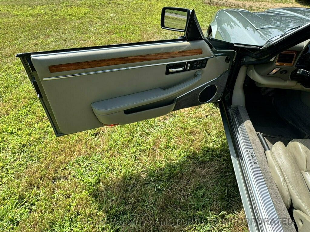 1995 Jaguar XJS 2dr Convertible 4.0L - 23070860 - 8