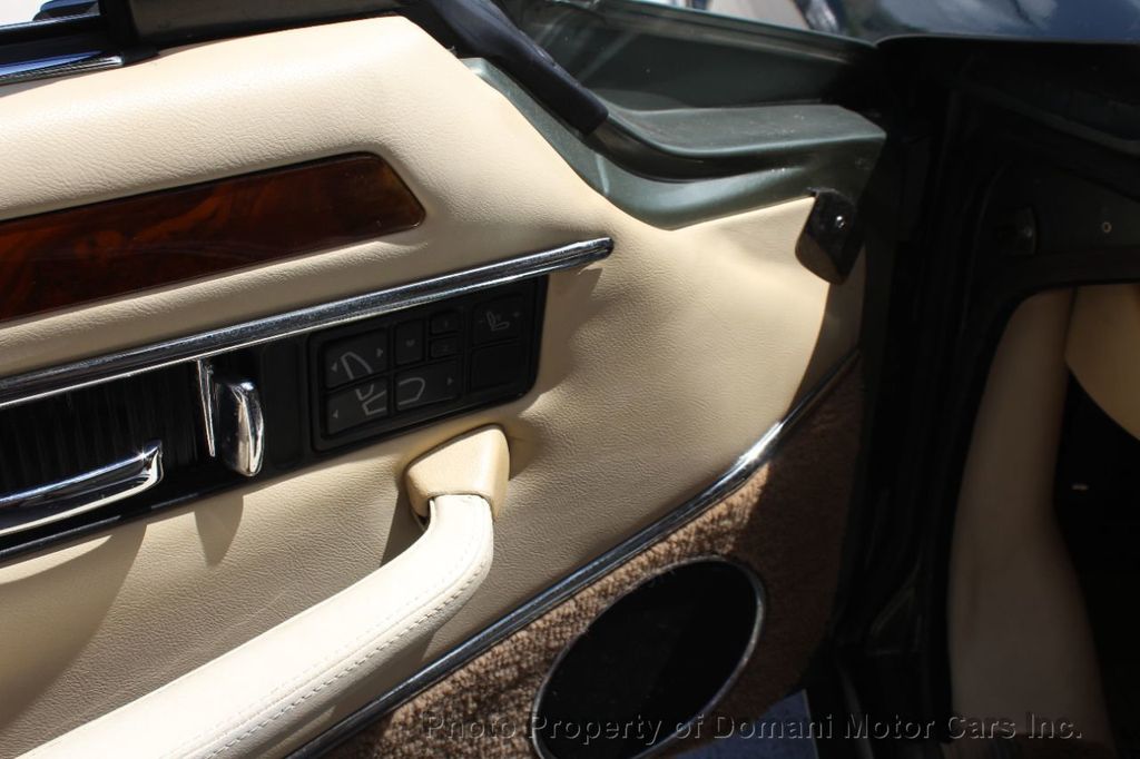 1995 Jaguar XJS photo 13