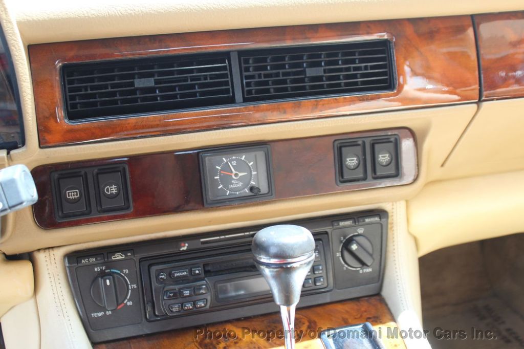 1995 Jaguar XJS photo 8