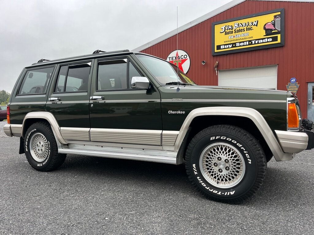 1995 Jeep Cherokee Country 5-Speed Manual 4x4 XJ - 22480521 - 0