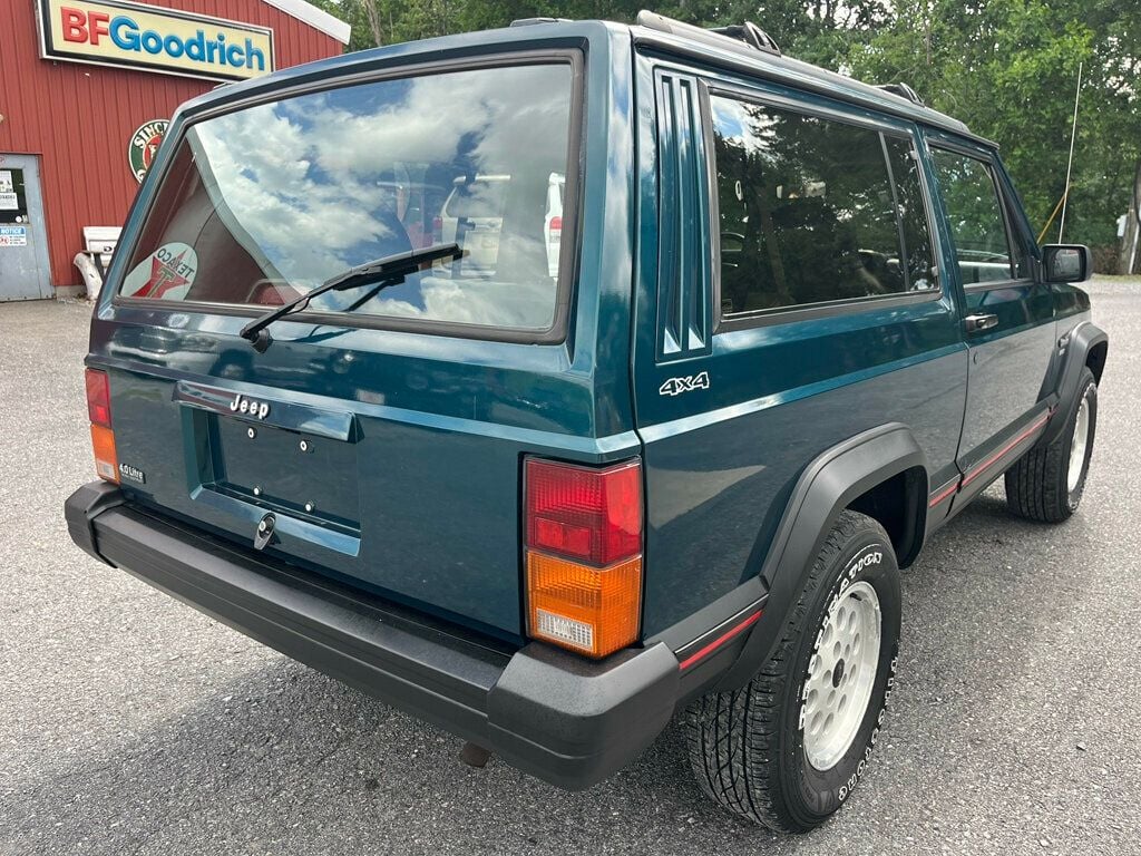 1995 Jeep Cherokee Rare 2-Door 5-Speed Manual Stick Shift 4x4 - 23001273 - 2
