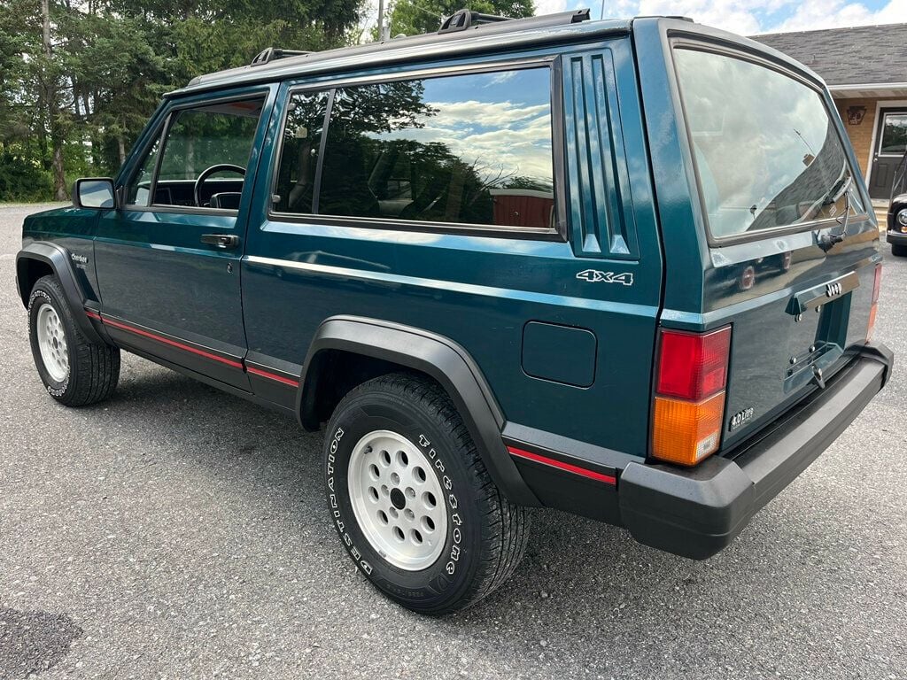 1995 Jeep Cherokee Rare 2-Door 5-Speed Manual Stick Shift 4x4 - 23001273 - 4