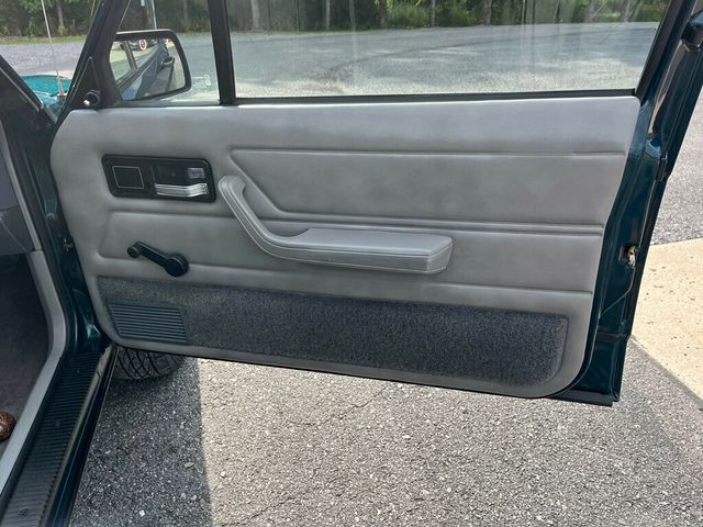 1995 Jeep Cherokee Rare 2-Door 5-Speed Manual Stick Shift 4x4 - 23001273 - 70