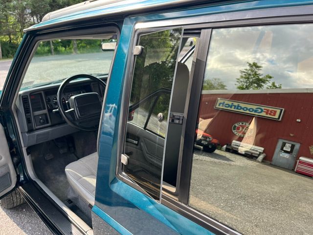 1995 Jeep Cherokee Rare 2-Door Sport 5-Speed Manual Stick Shift 4x4 - 23001273 - 22
