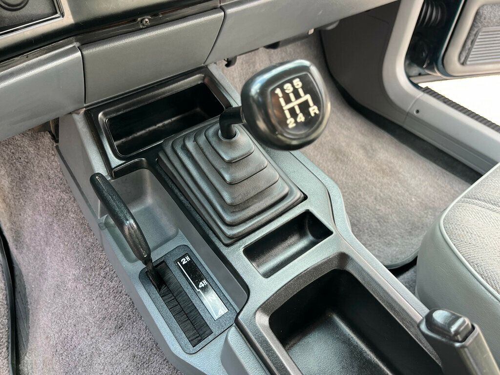 1995 Jeep Cherokee Rare 2-Door Sport 5-Speed Manual Stick Shift 4x4 - 23001273 - 24
