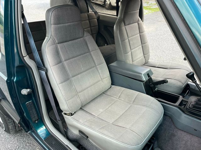1995 Jeep Cherokee Rare 2-Door Sport 5-Speed Manual Stick Shift 4x4 - 23001273 - 38