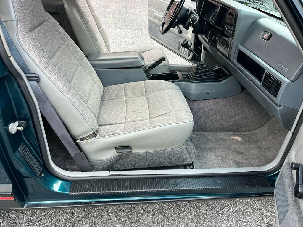 1995 Jeep Cherokee Rare 2-Door Sport 5-Speed Manual Stick Shift 4x4 - 23001273 - 39