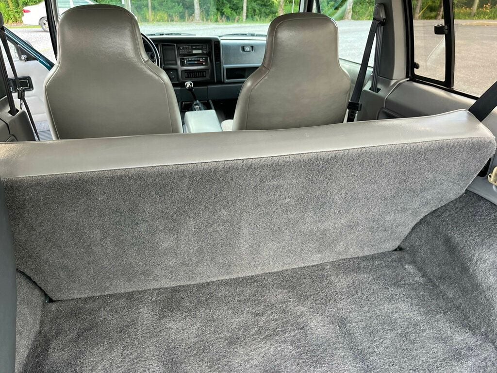 1995 Jeep Cherokee Rare 2-Door Sport 5-Speed Manual Stick Shift 4x4 - 23001273 - 46