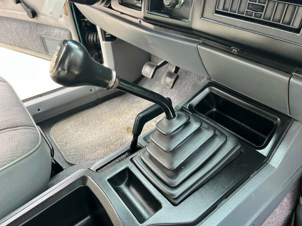 1995 Jeep Cherokee Rare 2-Door Sport 5-Speed Manual Stick Shift 4x4 - 23001273 - 71