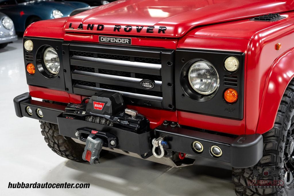 1995 Land Rover Defender 110  - 23025060 - 11