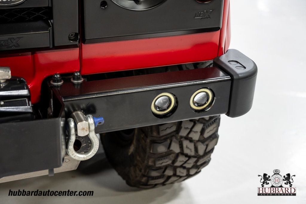 1995 Land Rover Defender 110  - 23025060 - 14