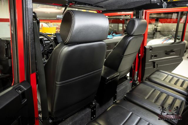 1995 Land Rover Defender 110  - 23025060 - 29