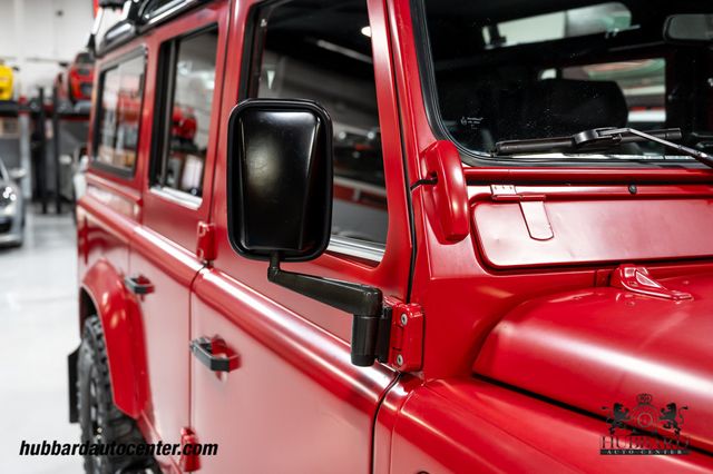 1995 Land Rover Defender 110  - 23025060 - 36