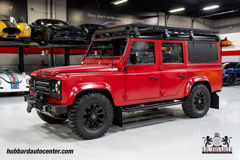 1995 Land Rover Defender 110  - 23025060 - 3