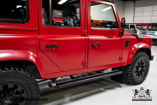 1995 Land Rover Defender 110  - 23025060 - 40