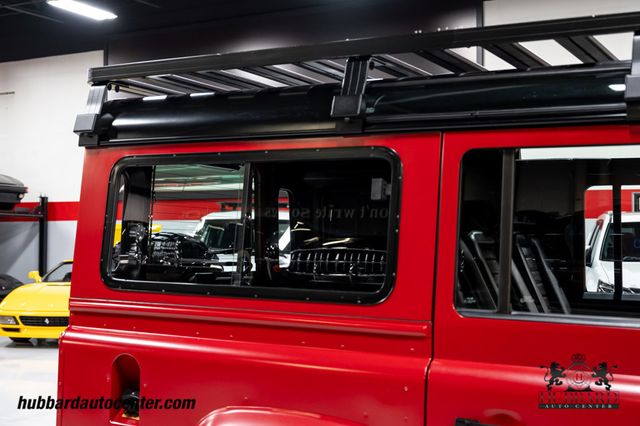1995 Land Rover Defender 110  - 23025060 - 43