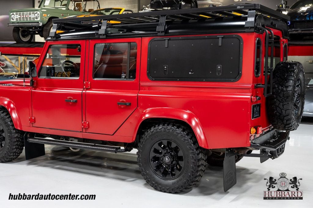 1995 Land Rover Defender 110  - 23025060 - 53