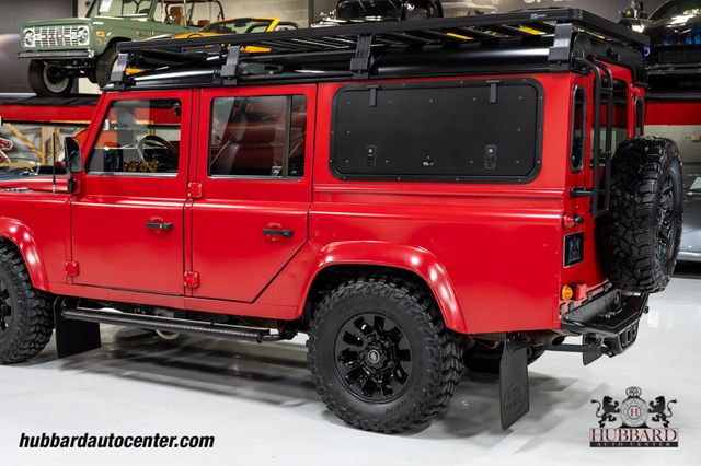 1995 Land Rover Defender 110  - 23025060 - 53
