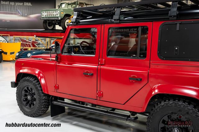 1995 Land Rover Defender 110  - 23025060 - 56
